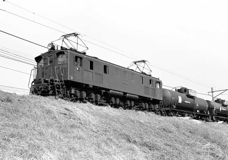 武蔵野線　EF15
