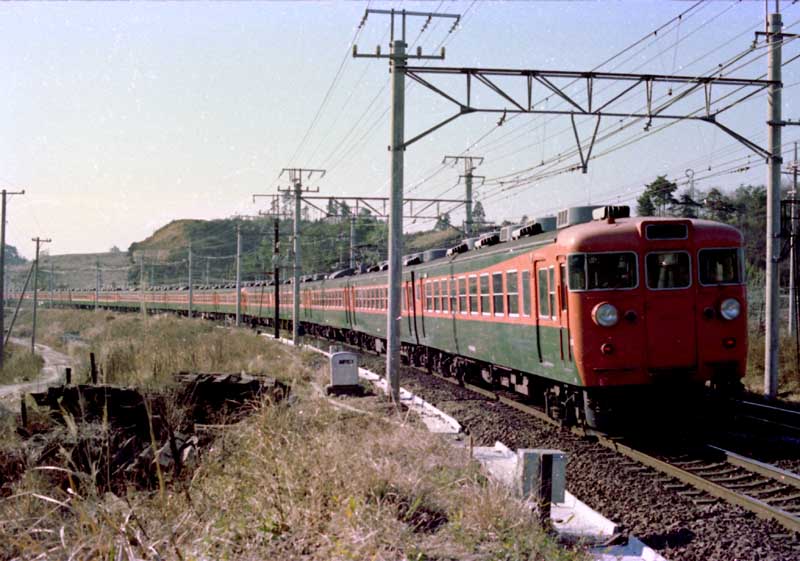 東海道本線　153系